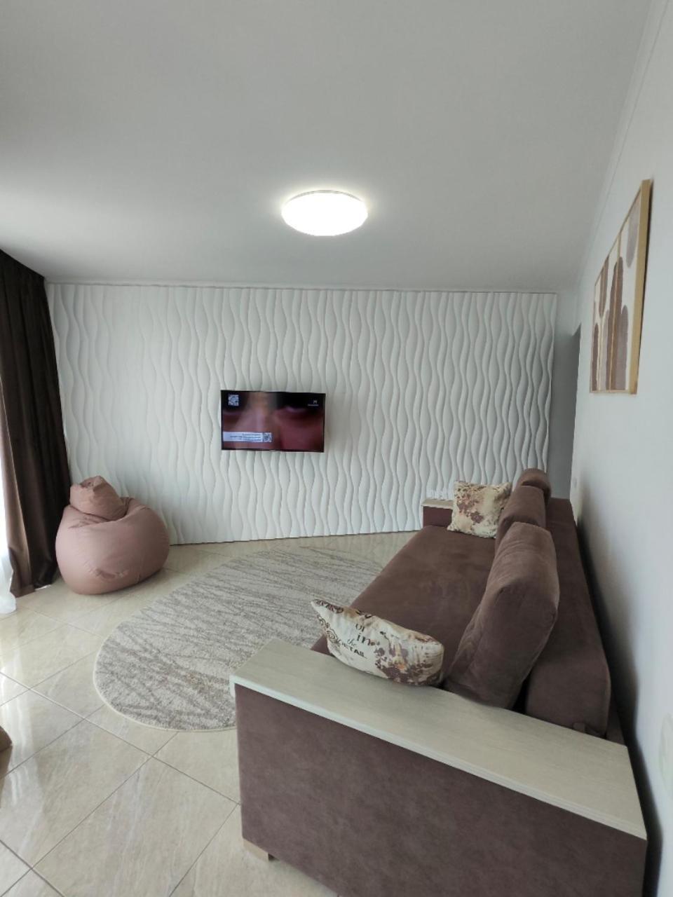 Zlata De Luxe Apartment Ivano Frankivsk Bagian luar foto