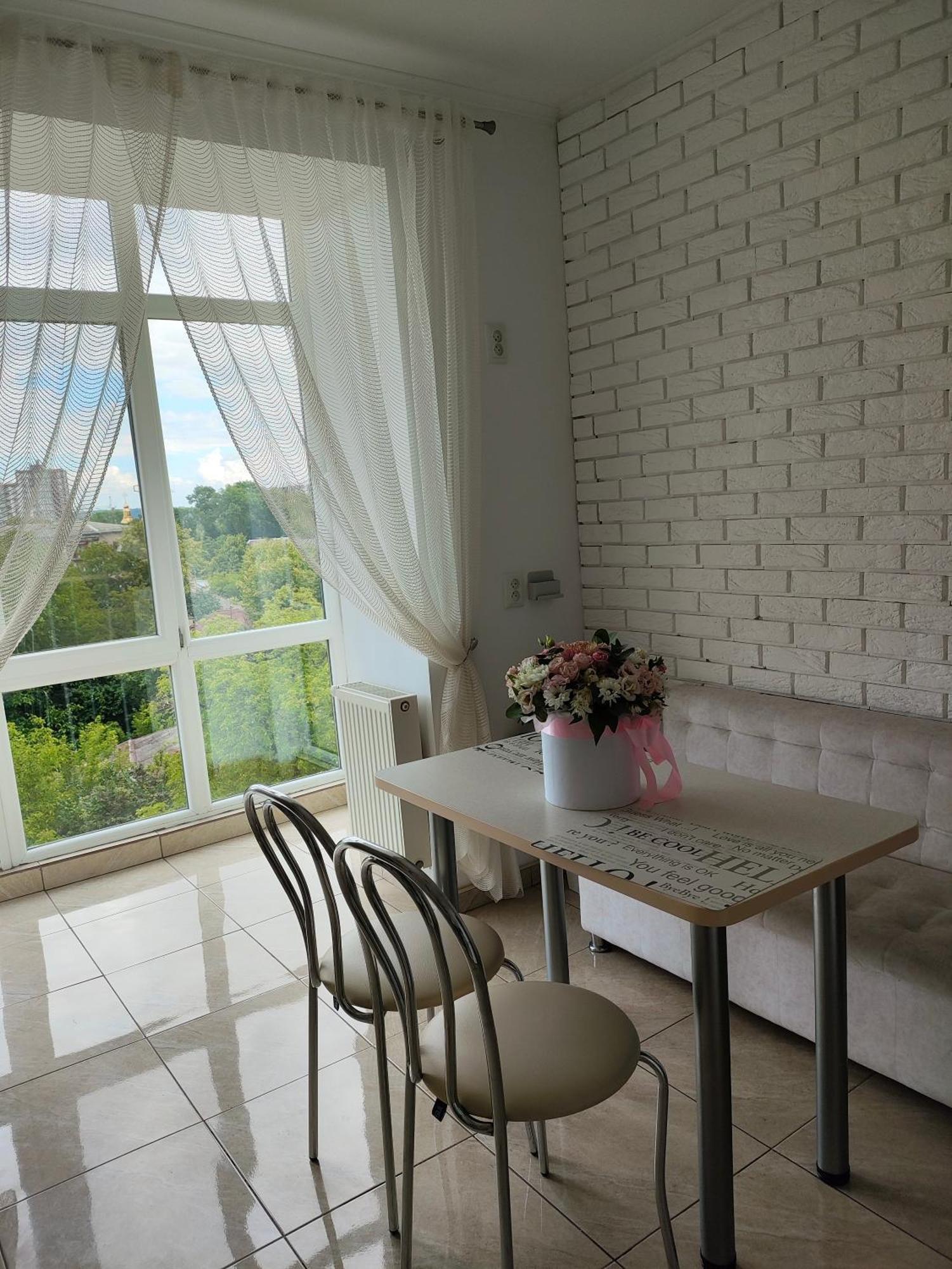 Zlata De Luxe Apartment Ivano Frankivsk Bagian luar foto